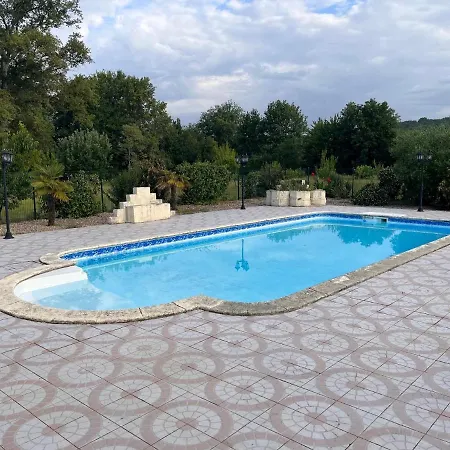 Villa Domaine Clos Et Arboré De 3 Ha Avec Deux Maisons *