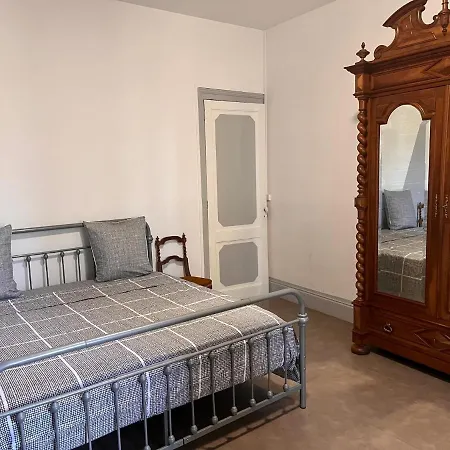 Domaine Clos Et Arboré De 3 Ha Avec Deux Maisons * Lamothe-Montravel