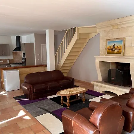 Domaine Clos Et Arboré De 3 Ha Avec Deux Maisons Villa